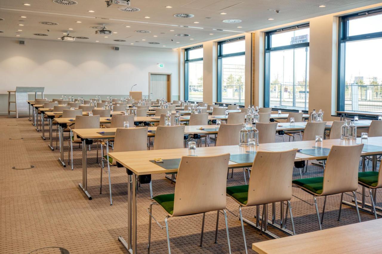 Intercityhotel Berlin Airport Ber Terminal 1 & 2 Schönefeld Exterior foto Meeting room